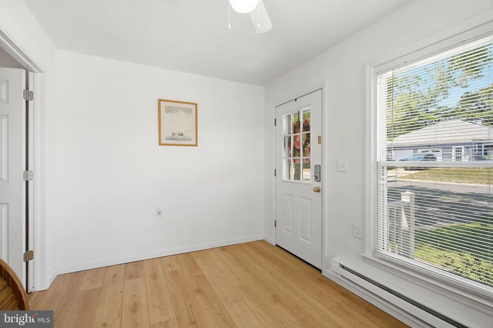 37 SYCAMORE ROAD Manahawkin, NJ 08050