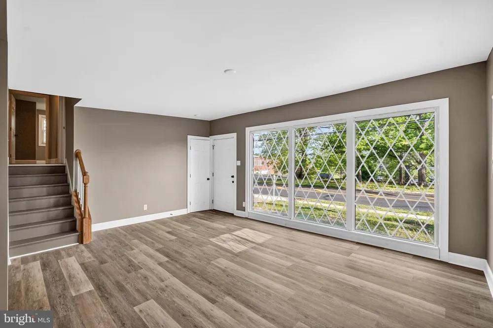 314 W SOMERDALE ROAD Somerdale, NJ 08083