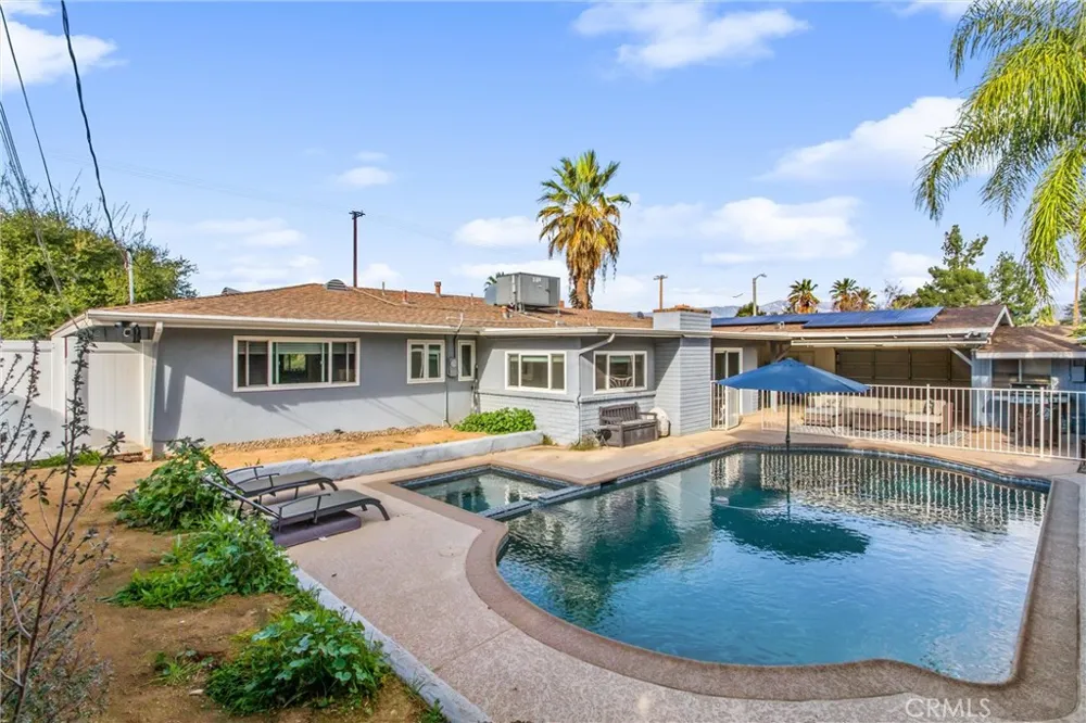 1235 W Cypress Redlands, CA 92373