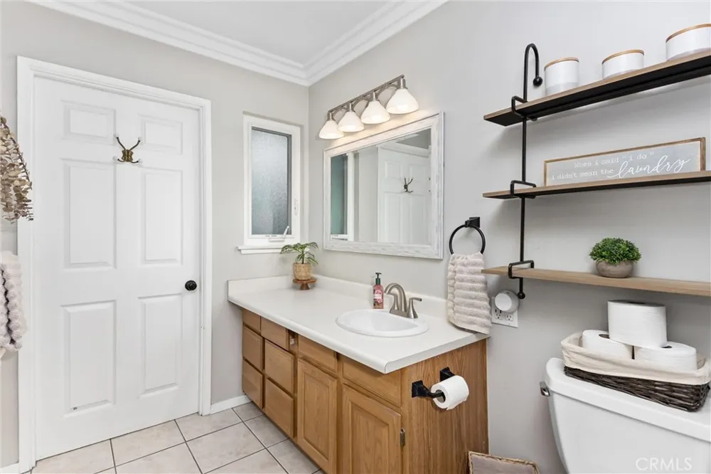 1235 W Cypress Redlands, CA 92373
