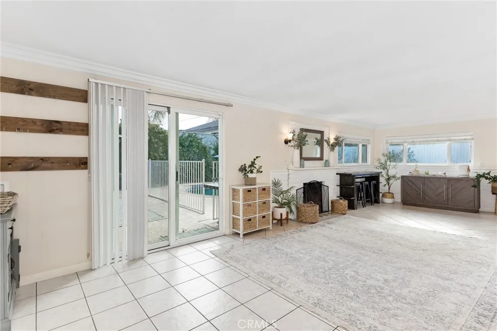 1235 W Cypress Redlands, CA 92373