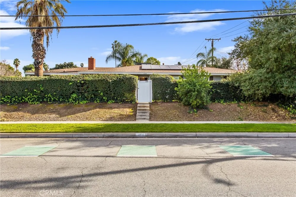 1235 W Cypress Redlands, CA 92373