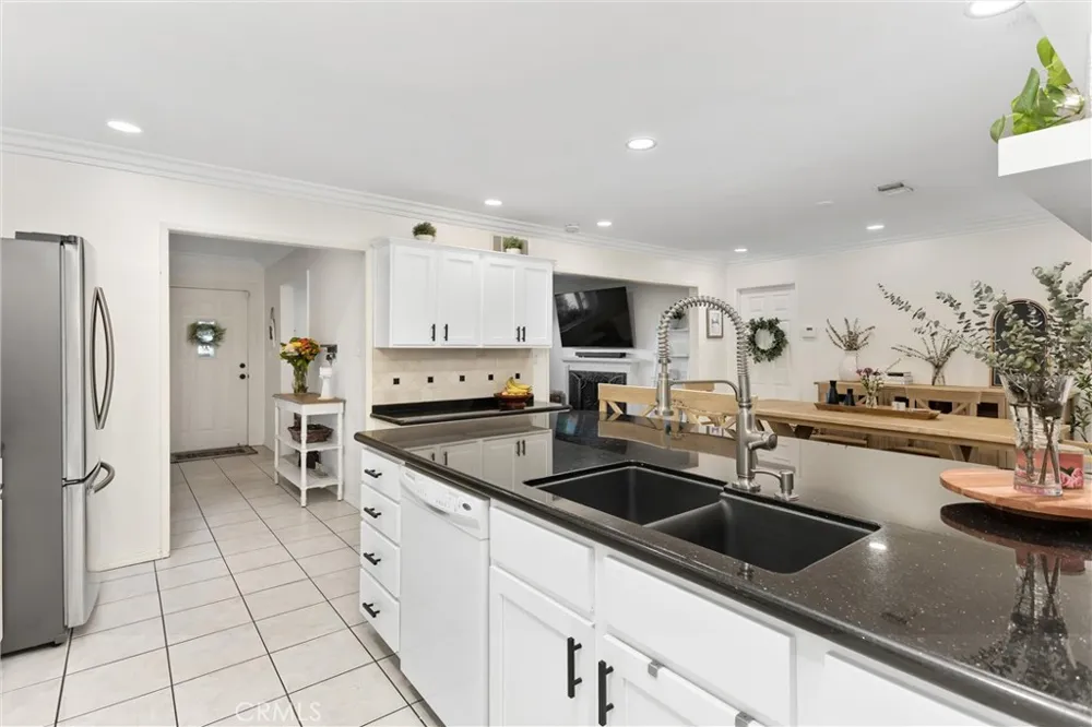 1235 W Cypress Redlands, CA 92373