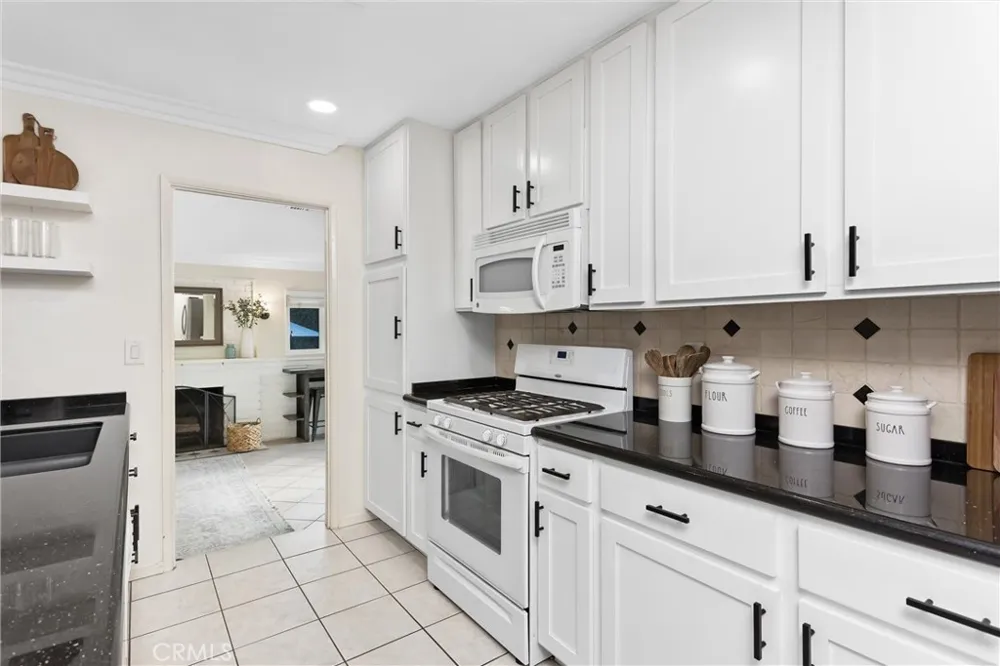 1235 W Cypress Redlands, CA 92373