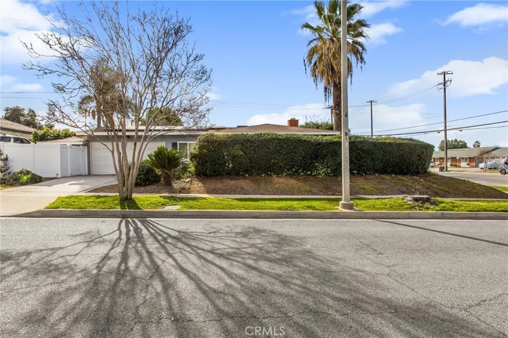 1235 W Cypress Redlands, CA 92373