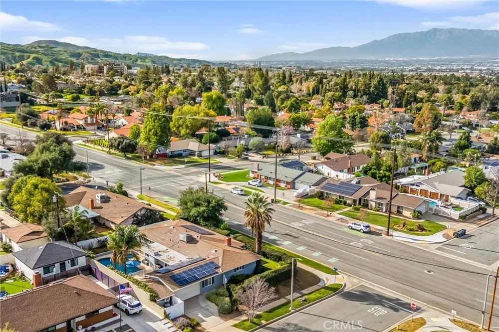 1235 W Cypress Redlands, CA 92373