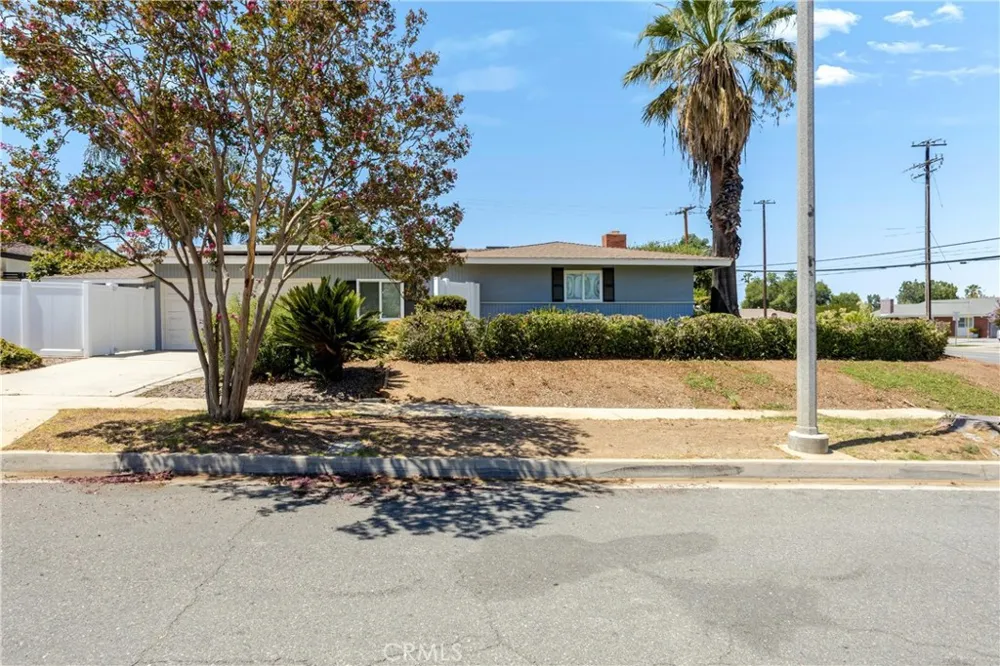 1235 W Cypress Redlands, CA 92373