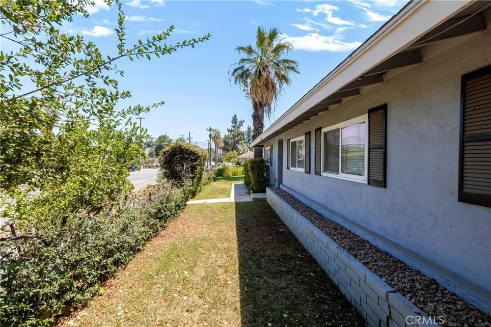 1235 W Cypress Redlands, CA 92373