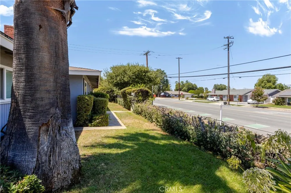 1235 W Cypress Redlands, CA 92373