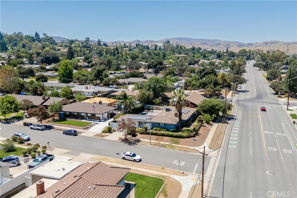 1235 W Cypress Redlands, CA 92373