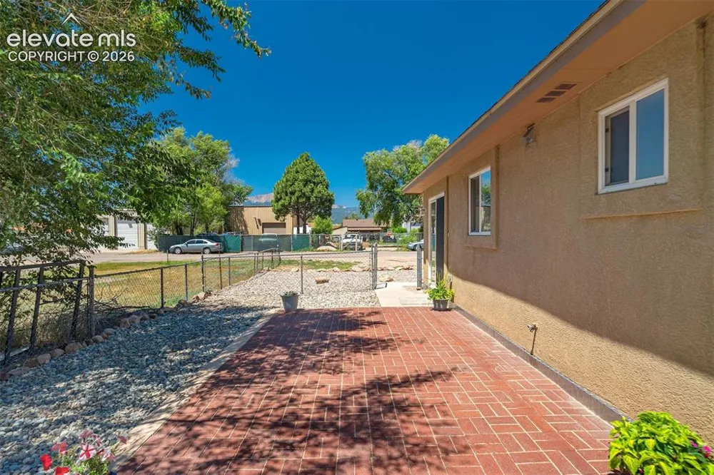 3025 Grandview Street Colorado Springs, CO 80907