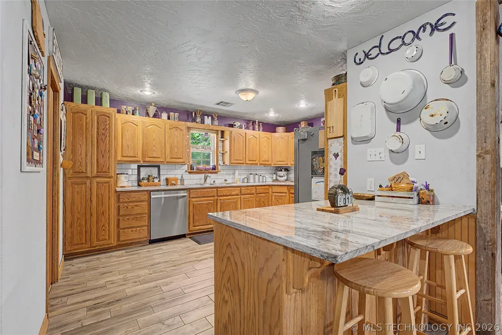 3674 E 520 Pryor, OK 74361
