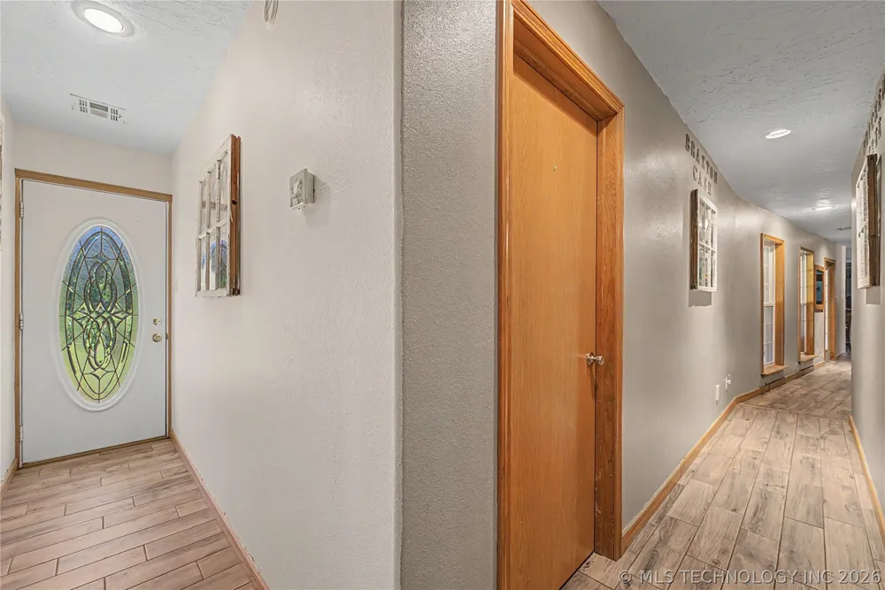 3674 E 520 Pryor, OK 74361