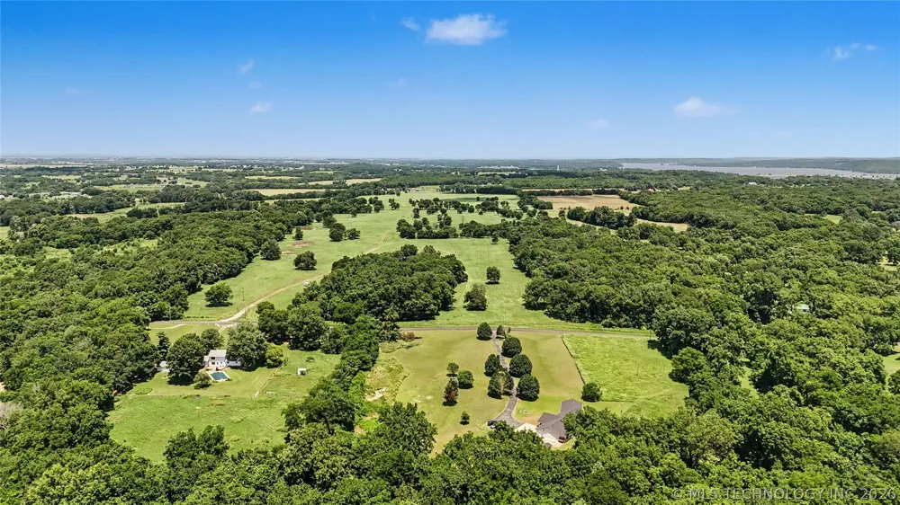 3674 E 520 Pryor, OK 74361