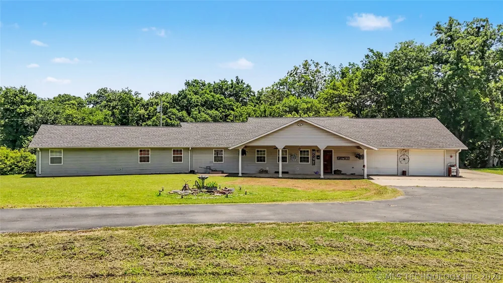 3674 E 520 Pryor, OK 74361