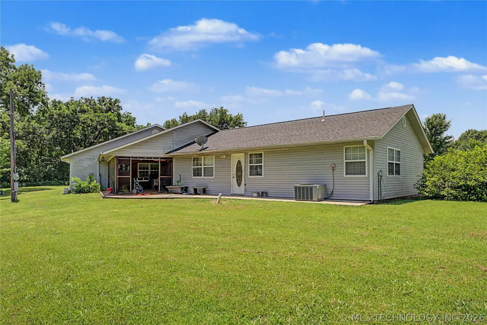 3674 E 520 Pryor, OK 74361