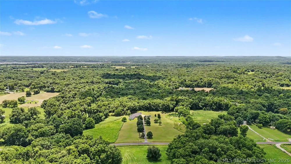3674 E 520 Pryor, OK 74361