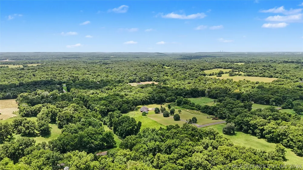 3674 E 520 Pryor, OK 74361