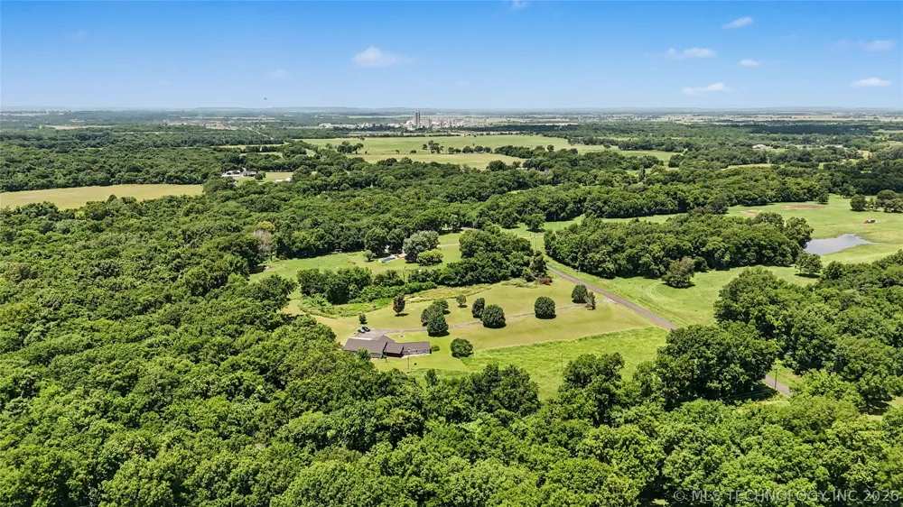 3674 E 520 Pryor, OK 74361