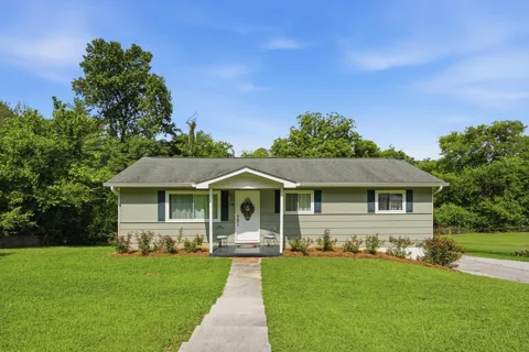 128 Sioux Trail
