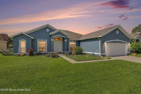 423 Stonehenge Circle