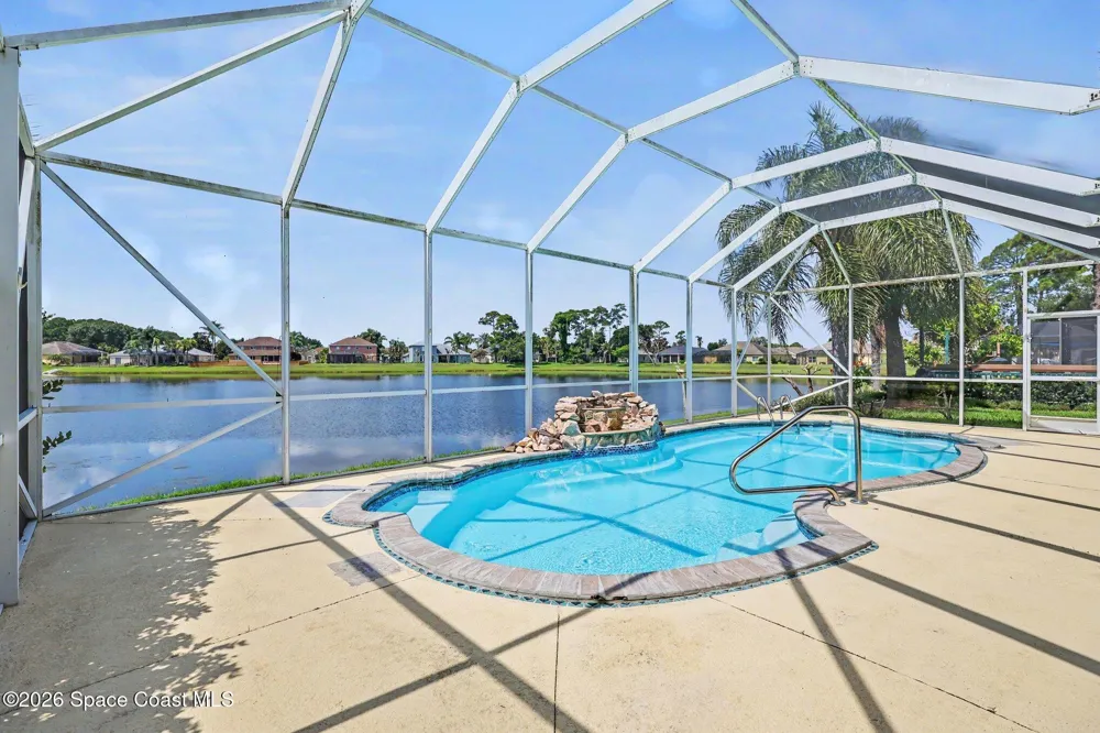 423 Stonehenge Circle Rockledge, FL 32955