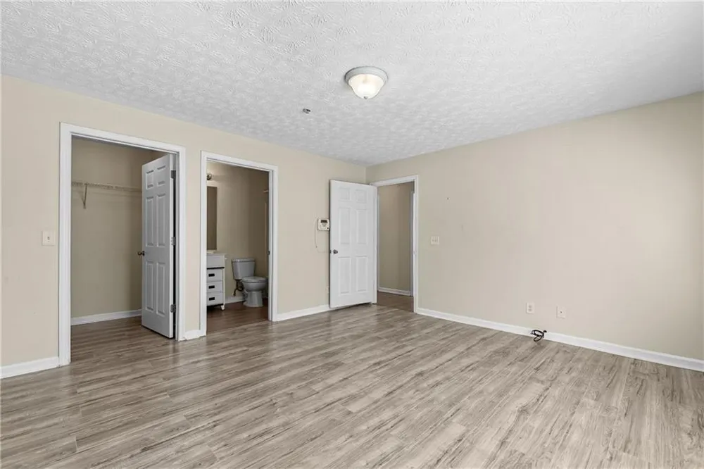 1202 Fairington Village Drive Lithonia, GA 30038