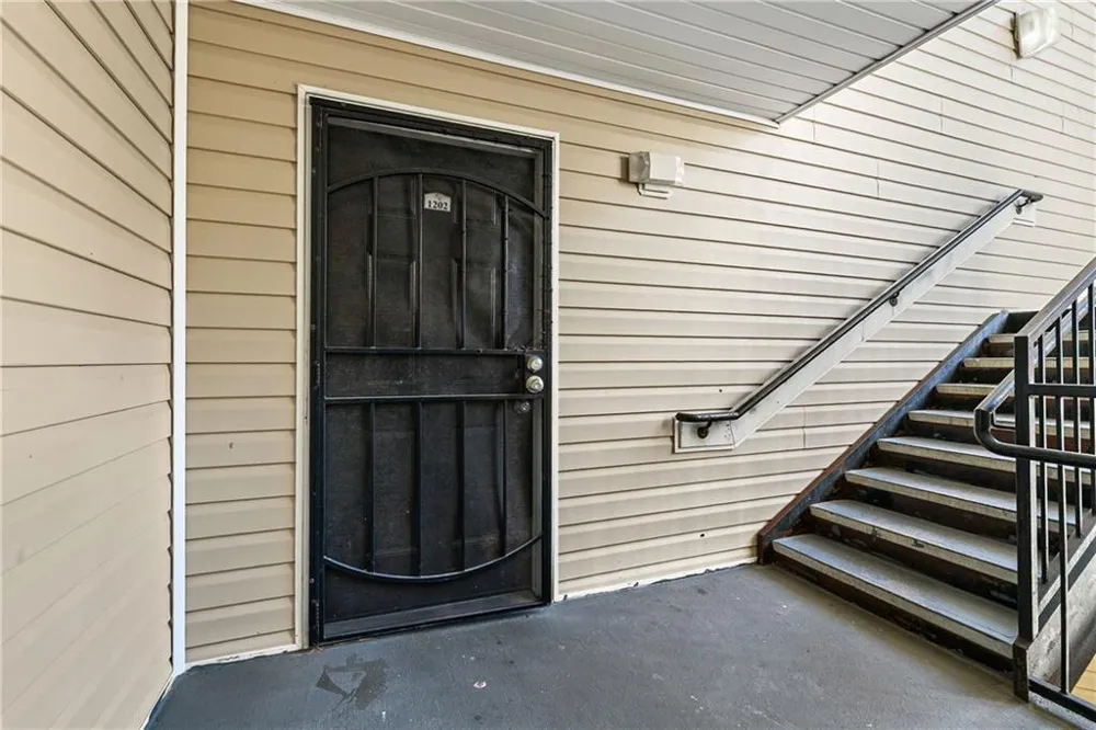 1202 Fairington Village Drive Lithonia, GA 30038