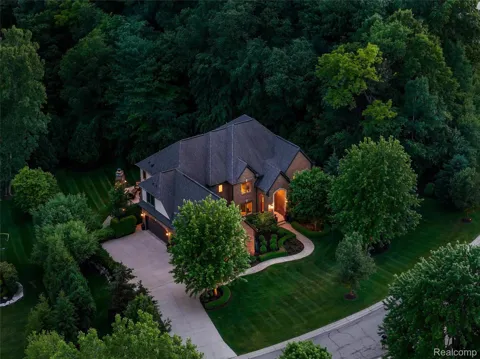 2761 Plum Creek Drive