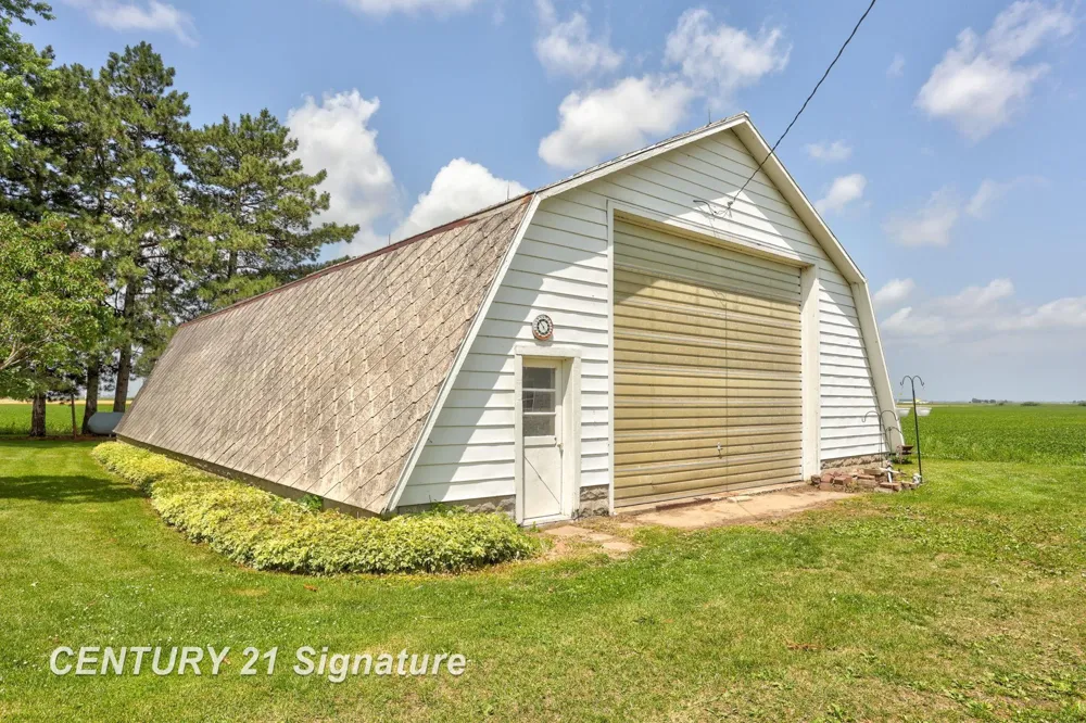 7820 W Darbee Road Gilford Township, MI 48733
