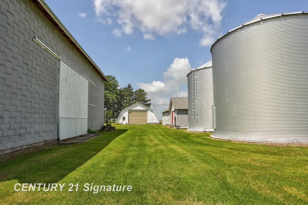 7820 W Darbee Road Gilford Township, MI 48733