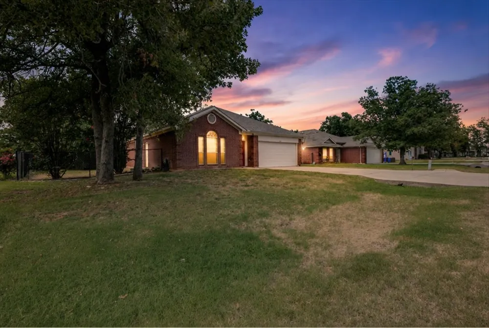 406 Redbud Lane Tolar, TX 76476