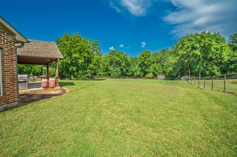 239 County Road 4105 Bonham, TX 75418