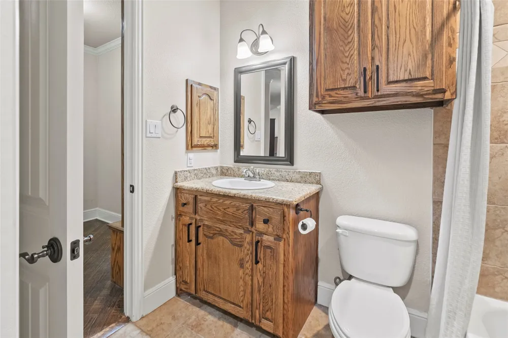 239 County Road 4105 Bonham, TX 75418