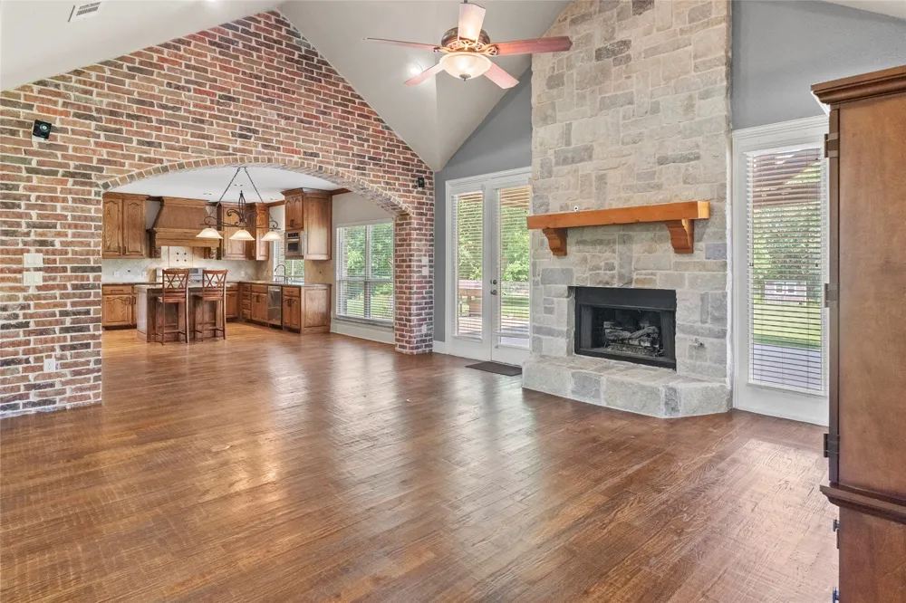 239 County Road 4105 Bonham, TX 75418