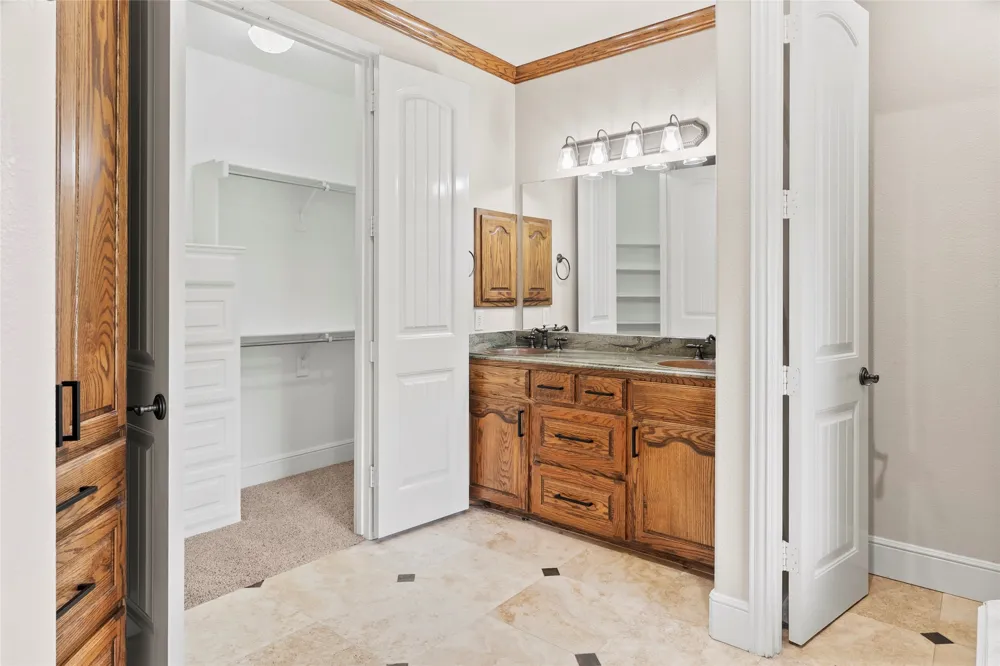 239 County Road 4105 Bonham, TX 75418