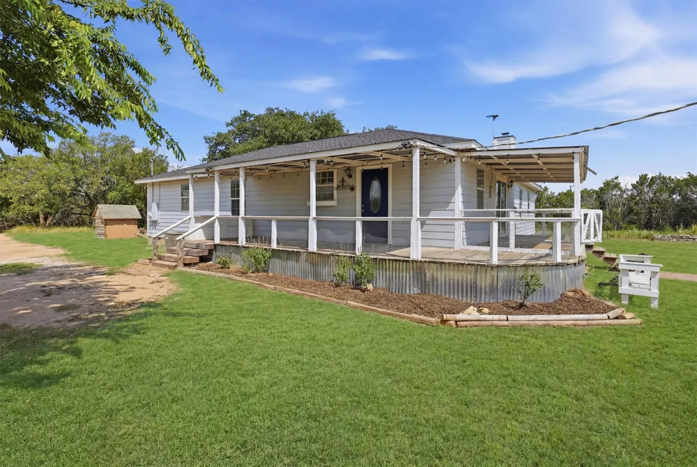 7801 Wd Court Lipan, TX 76462