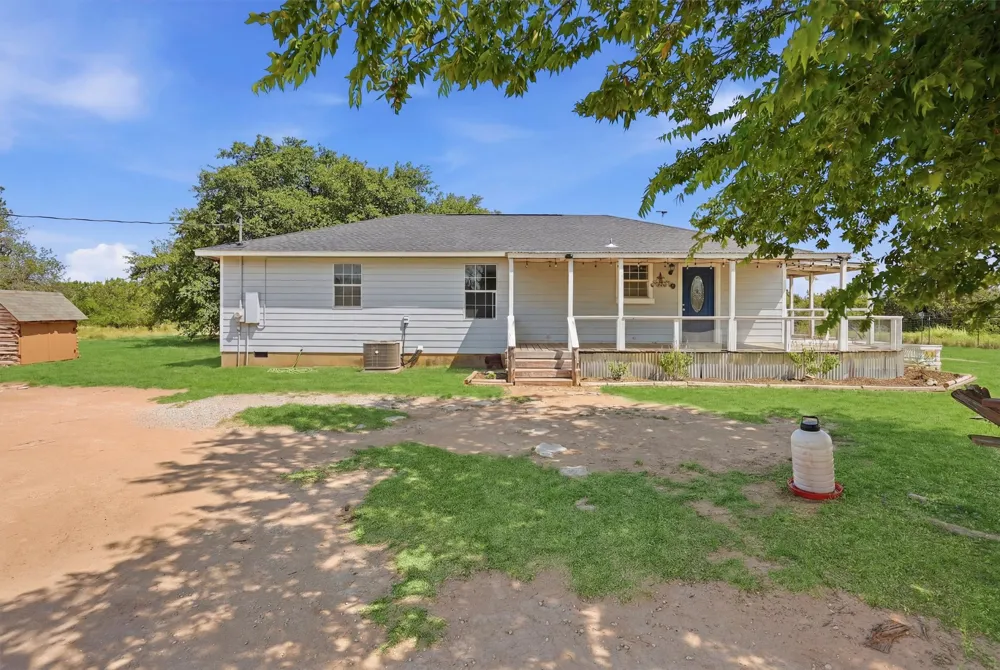 7801 Wd Court Lipan, TX 76462