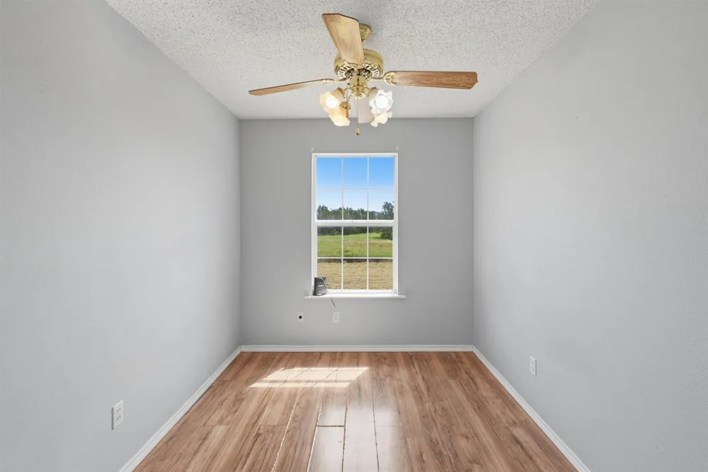 7801 Wd Court Lipan, TX 76462