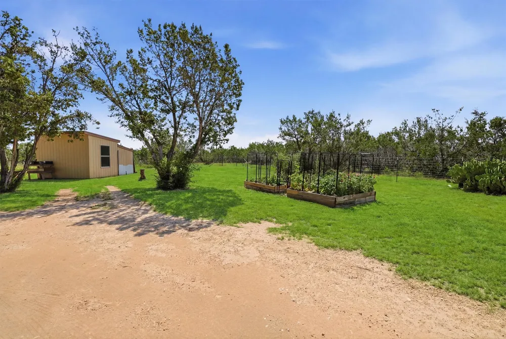 7801 Wd Court Lipan, TX 76462