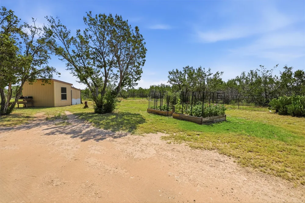 7801 Wd Court Lipan, TX 76462