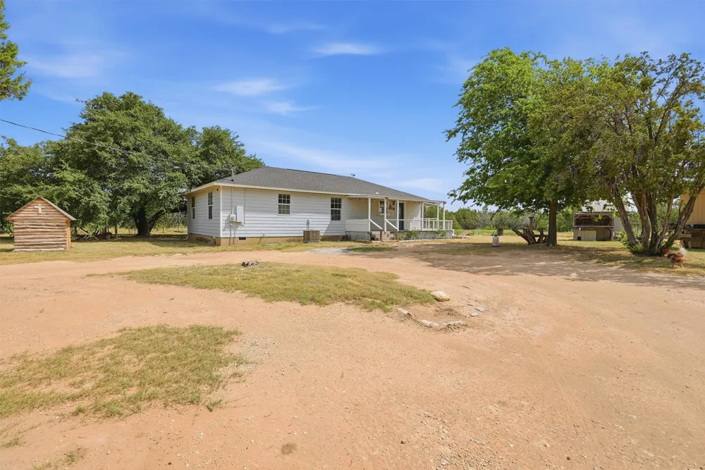 7801 Wd Court Lipan, TX 76462
