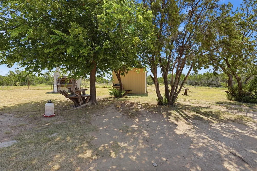 7801 Wd Court Lipan, TX 76462