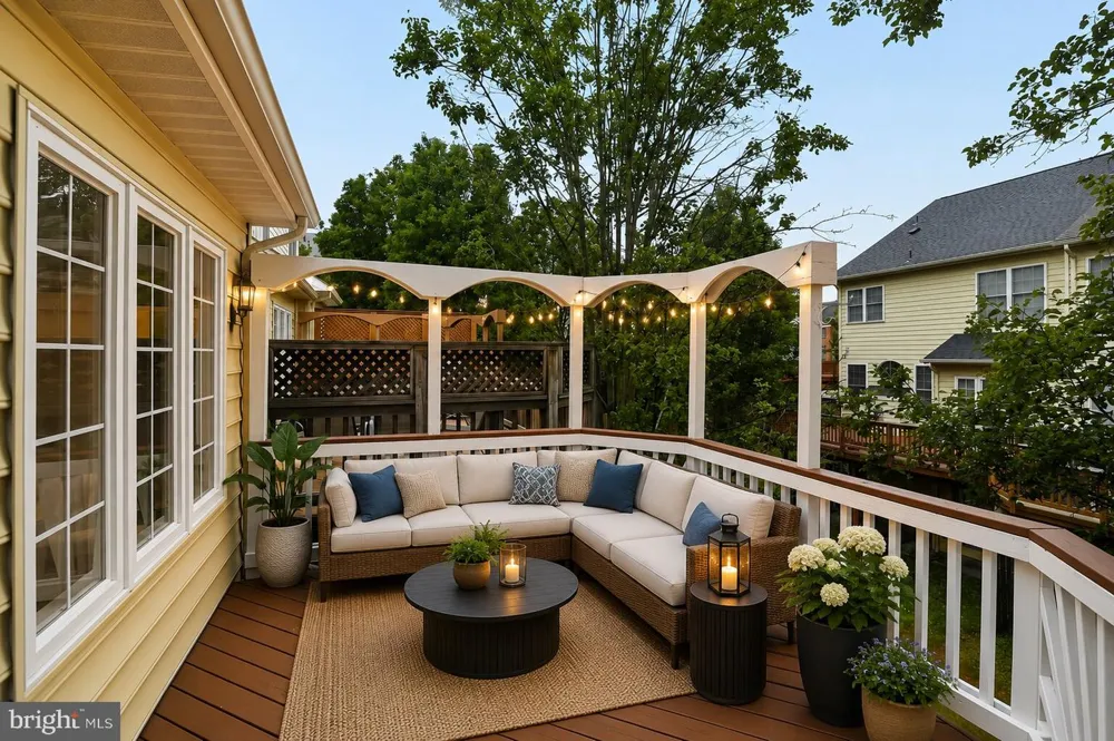 25915 KIRKWOOD SQUARE Chantilly, VA 20152