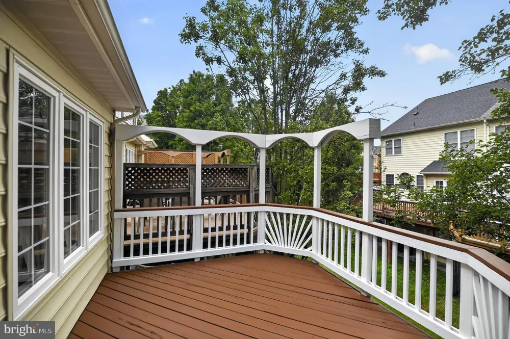 25915 KIRKWOOD SQUARE Chantilly, VA 20152