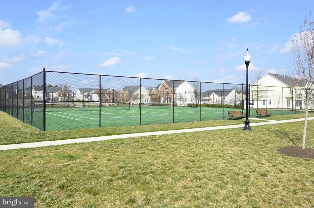 25915 KIRKWOOD SQUARE Chantilly, VA 20152