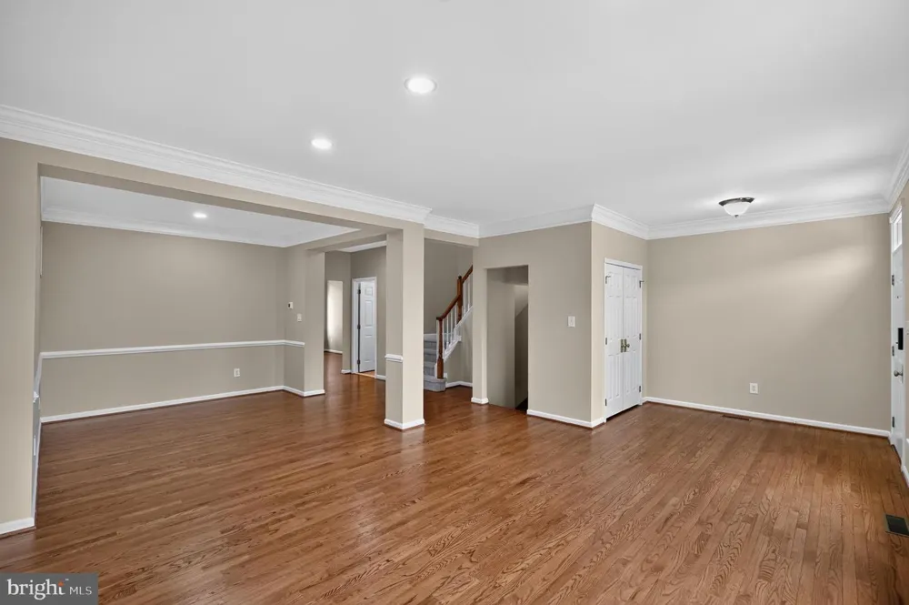 25915 KIRKWOOD SQUARE Chantilly, VA 20152