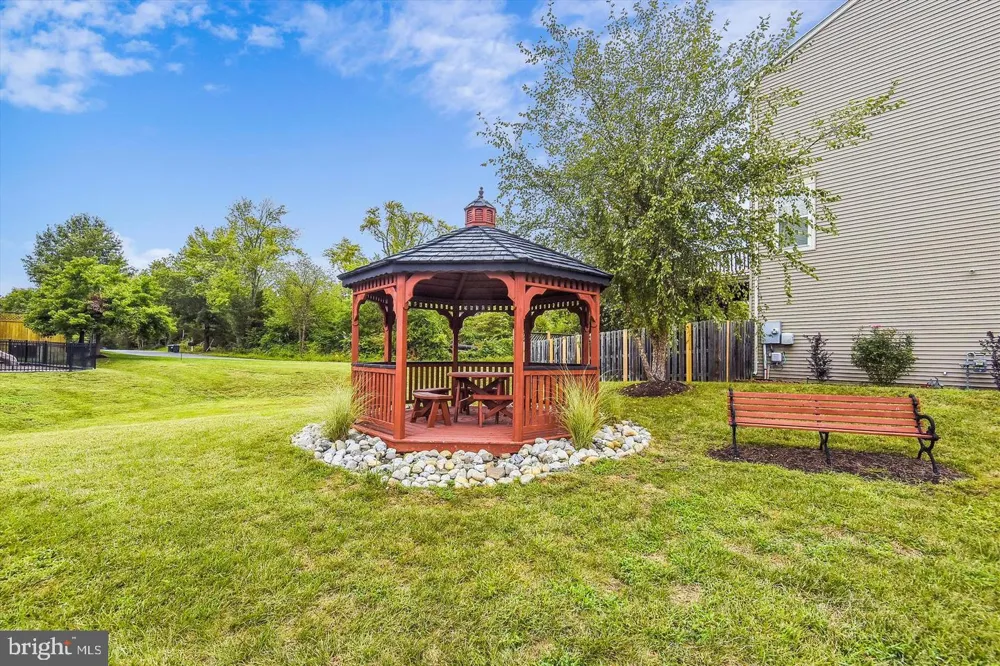 25915 KIRKWOOD SQUARE Chantilly, VA 20152