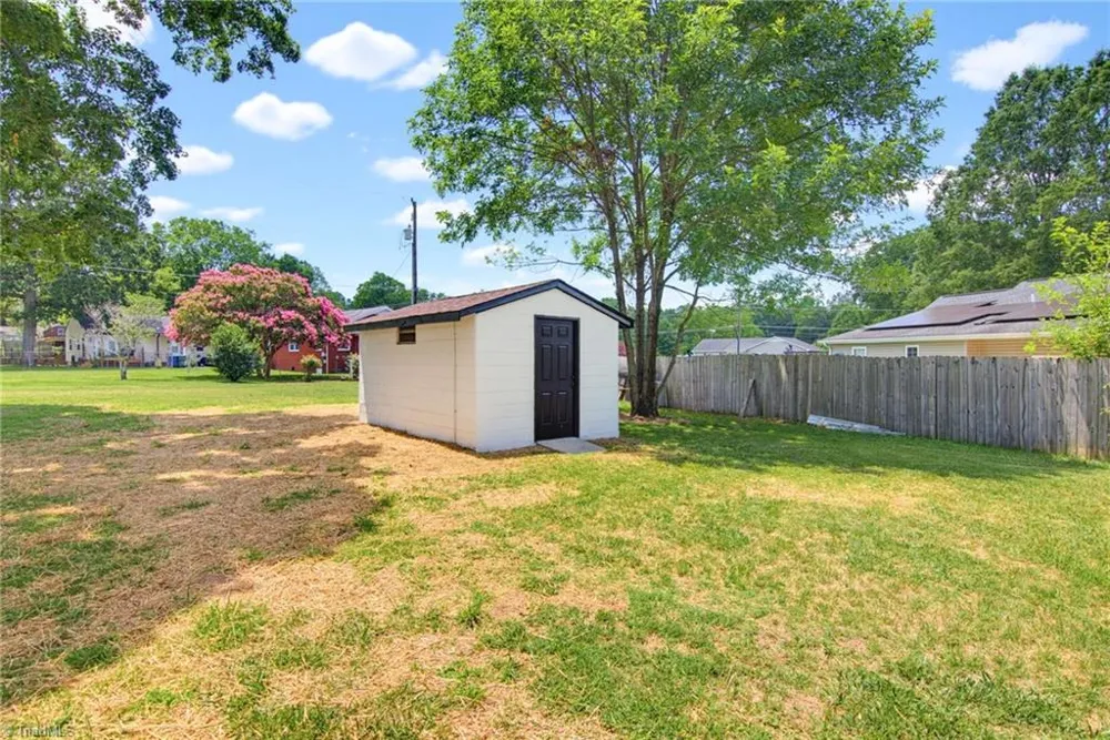 725 Forest Drive Gibsonville, NC 27249