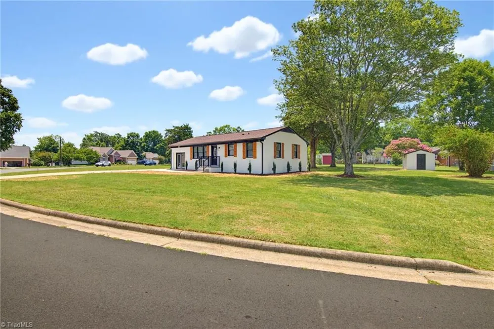 725 Forest Drive Gibsonville, NC 27249